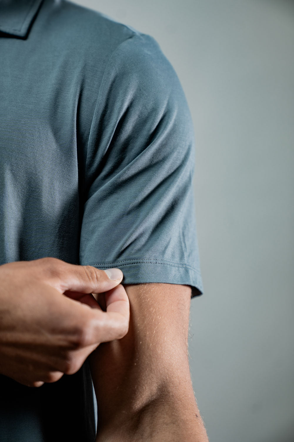 Varlo Varlo Men's Terra Recovery Polo (Ash Gray) — fabric or material detail