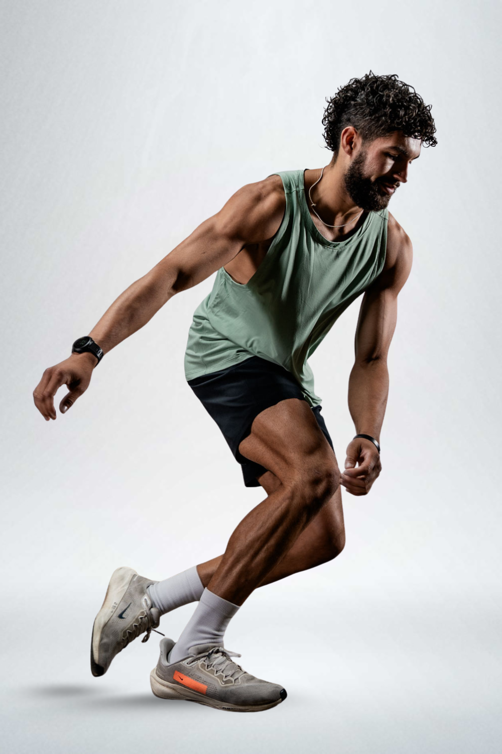 Varlo Men's Terra Recovery Tank (Low Light Olive) — detail shot 10