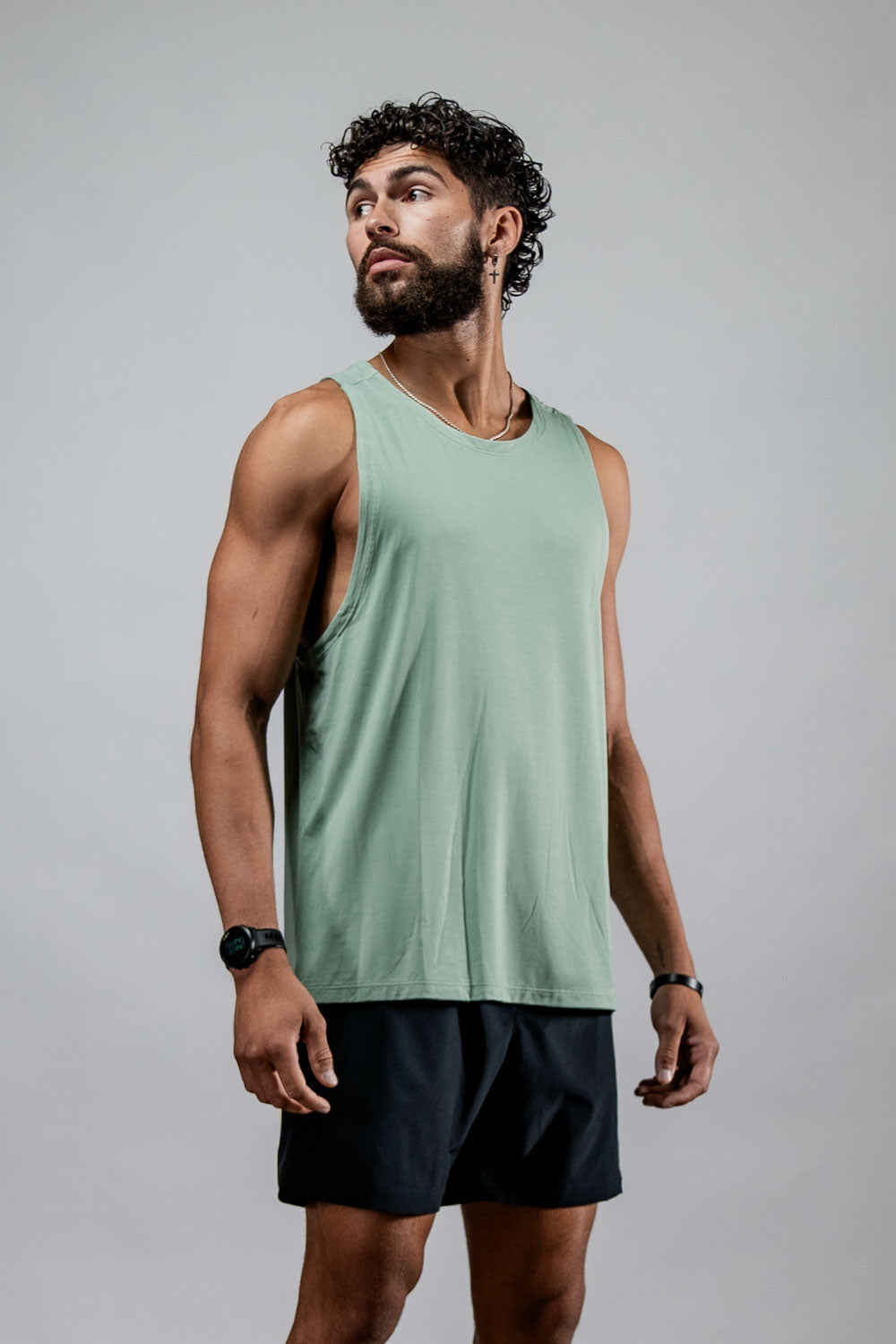 Varlo Men's Terra Recovery Tank (Low Light Olive) — detail shot 7