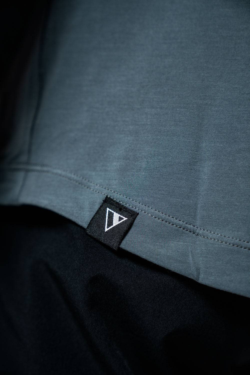Varlo Men's Terra Recovery Element Hoodie Shirt (Ash Gray) — color detail
