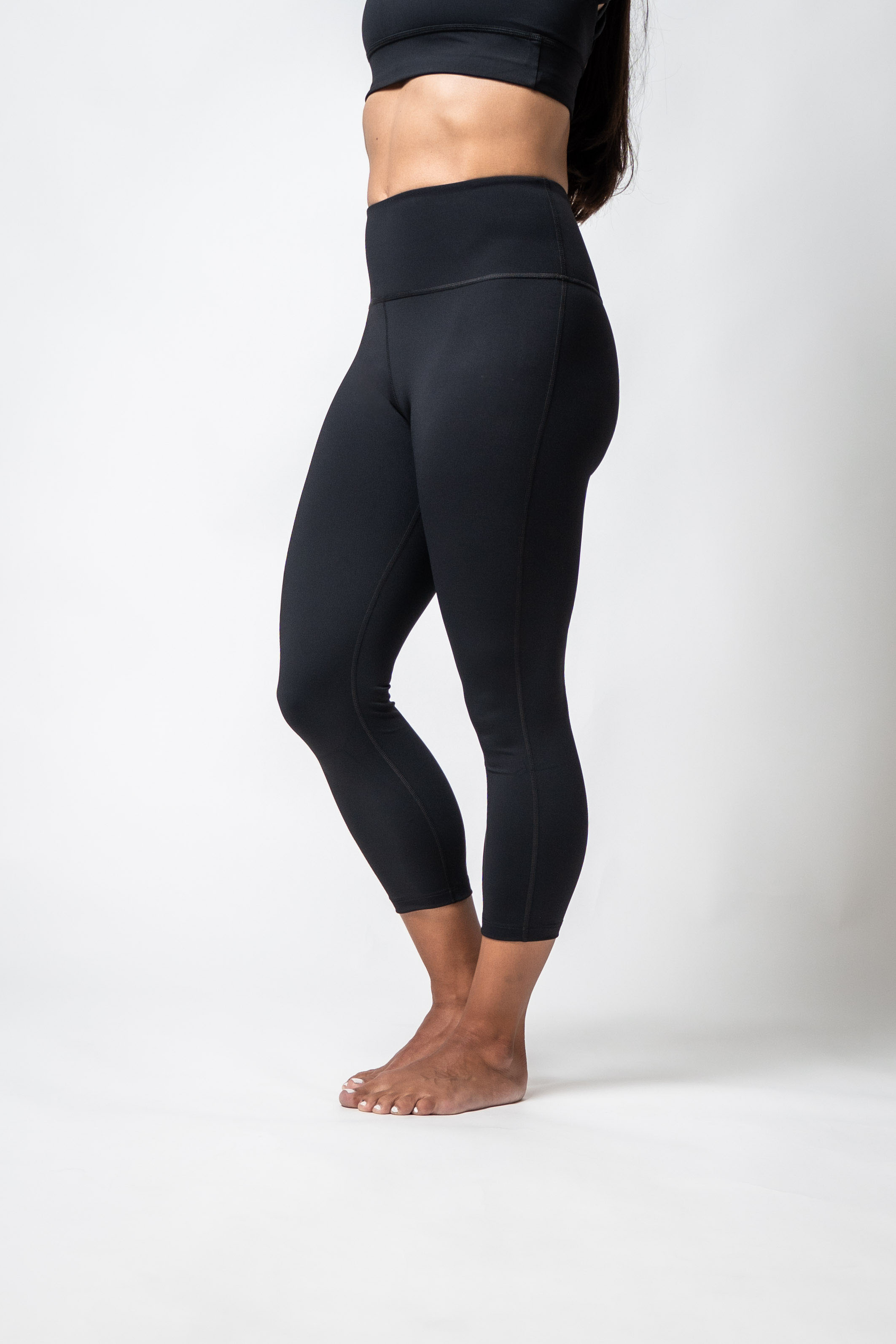 Varlo SOHO Women's 3/4 Technical Tight (Black) — detail close-up