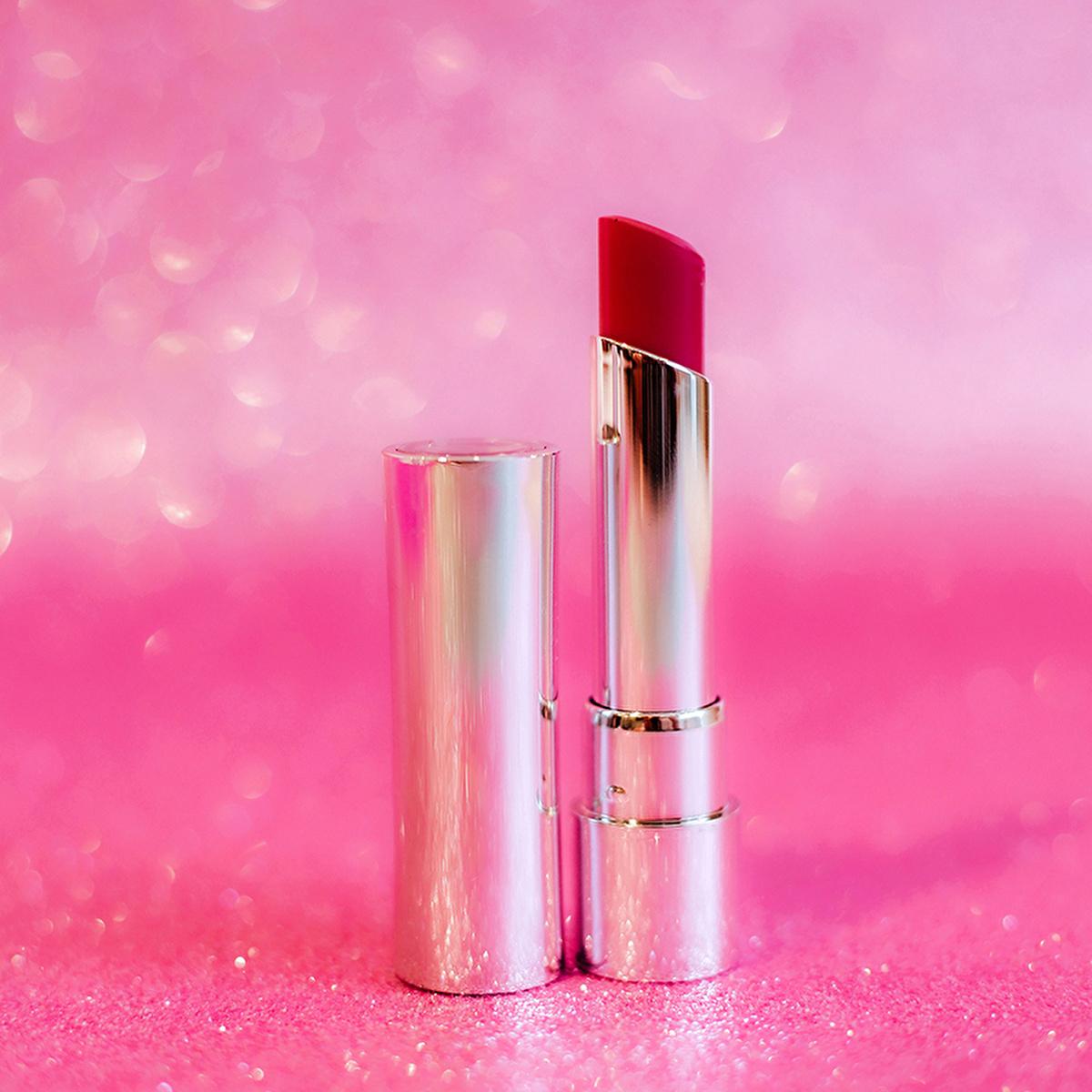 Flormar Sheer Up: Hydrating & Semi-Transparent Lipstick for Natural, Glossy Lips | Moisturizing, Lightweight Formula in Go For Bordeaux