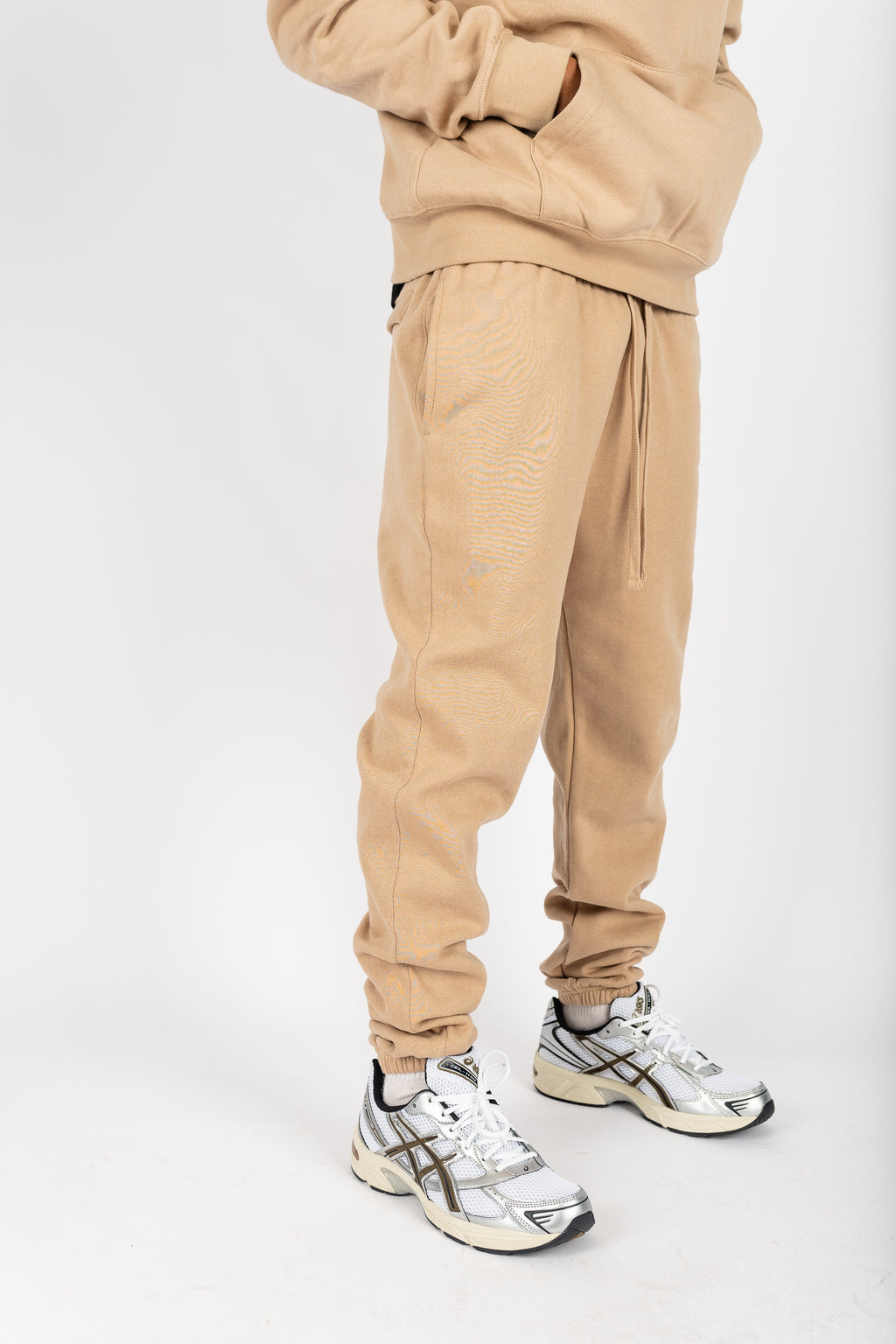 Superline Fleece Joggers — detail shot 11