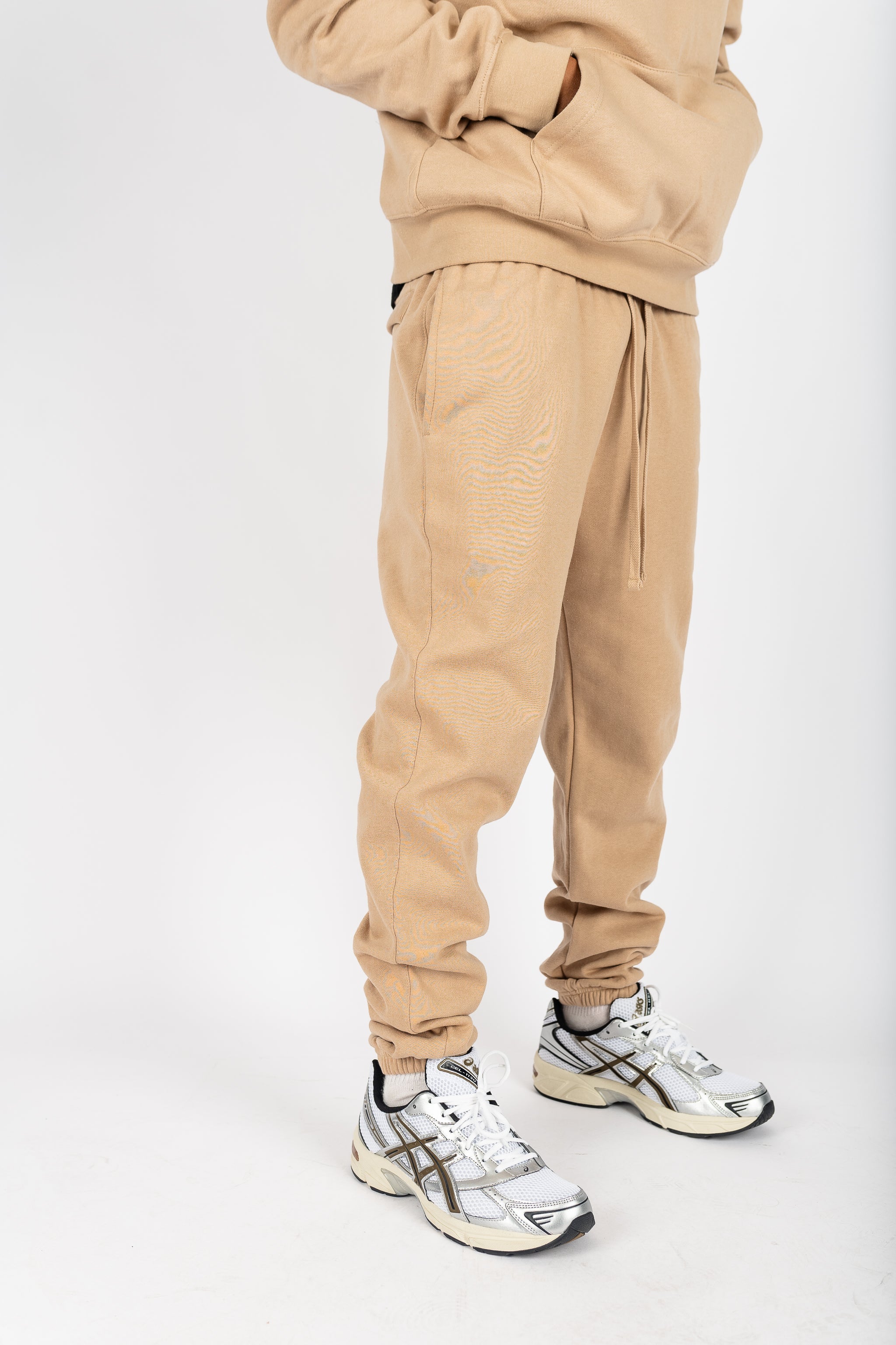 Superline Fleece Joggers — detail shot 11