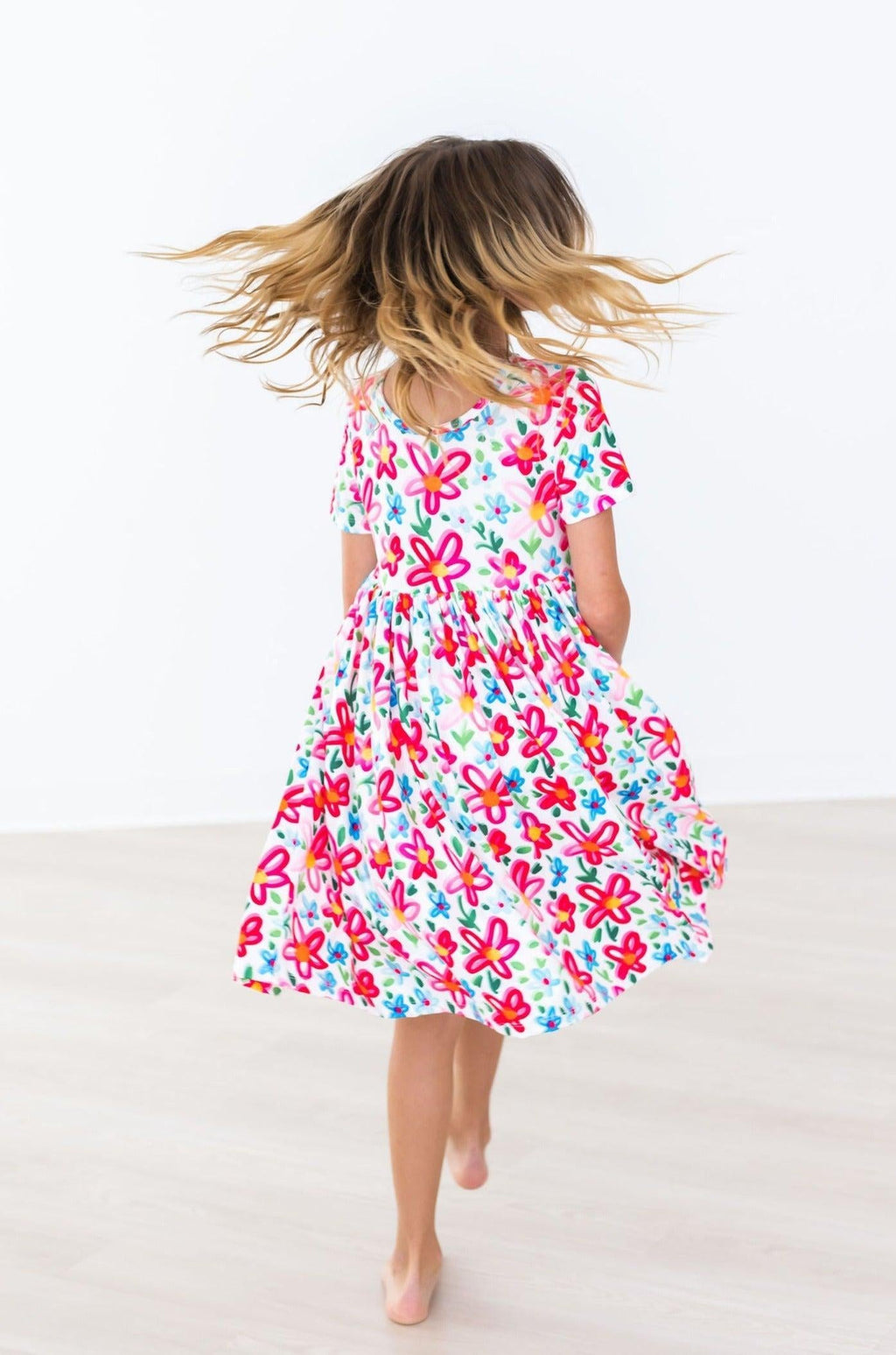 Mila & Rose ® Neon Floral S/S Pocket Twirl Dress — size reference