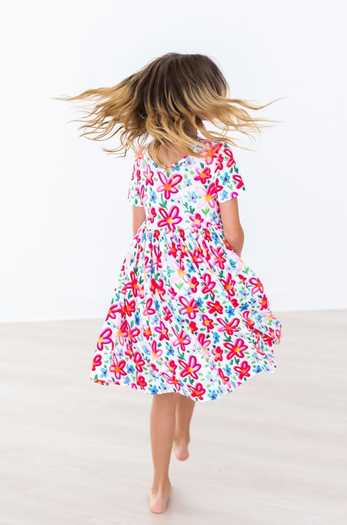 Mila & Rose ® Neon Floral S/S Pocket Twirl Dress — size reference