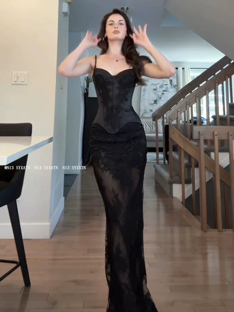 Design Black Lace Hip-Accented Long Slip Dress