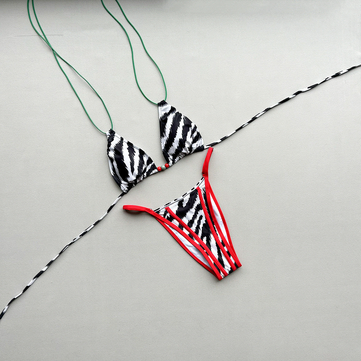 Bella Mia Bikini Sexy Bikini Printed Lace up Split Women Swimsuit Women — detail and construction