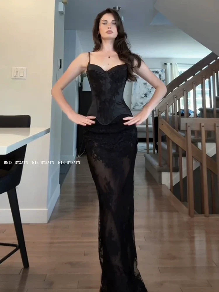 Design Black Lace Hip-Accented Long Slip Dress