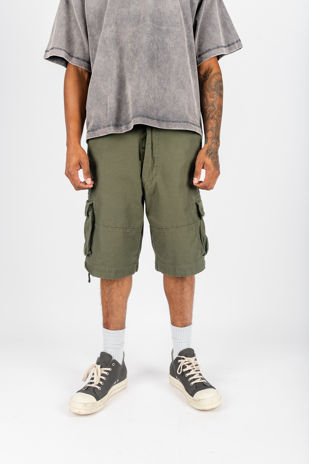 Superline Superline Vintage Utility Cargo Shorts — Superline branding close-up