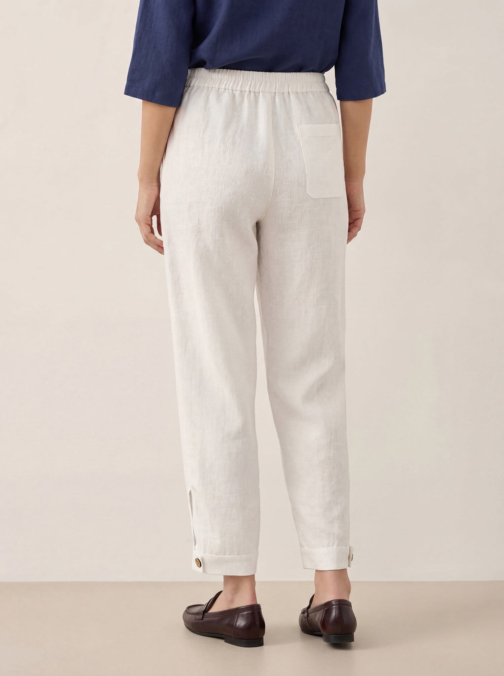 LINTICO 100% Linen Straight-Leg Pants with Elastic Waist PATRICE — LINTICO branding close-up