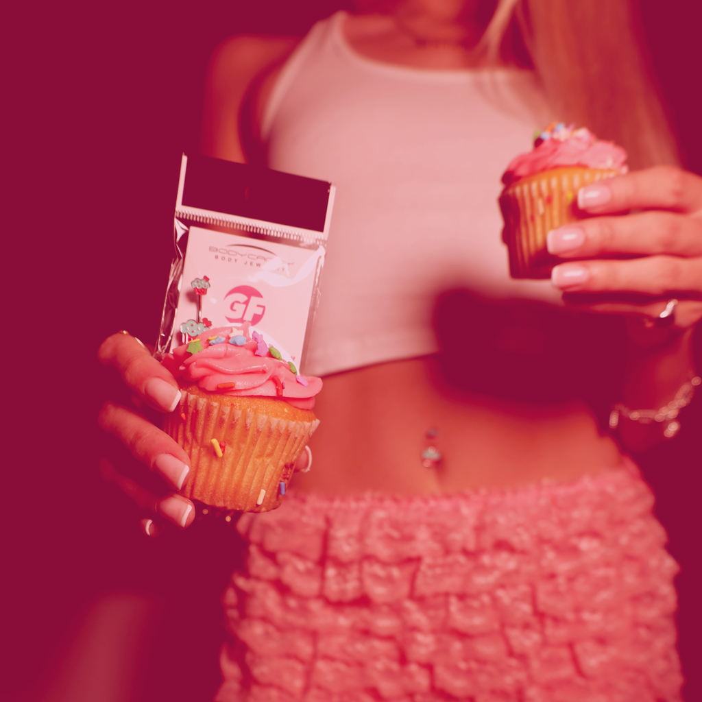 BodyCandy Sydney Belle Girlfriend Collection Sweet Happy Cupcake Pink Blue Double Mount Belly Ring — back view