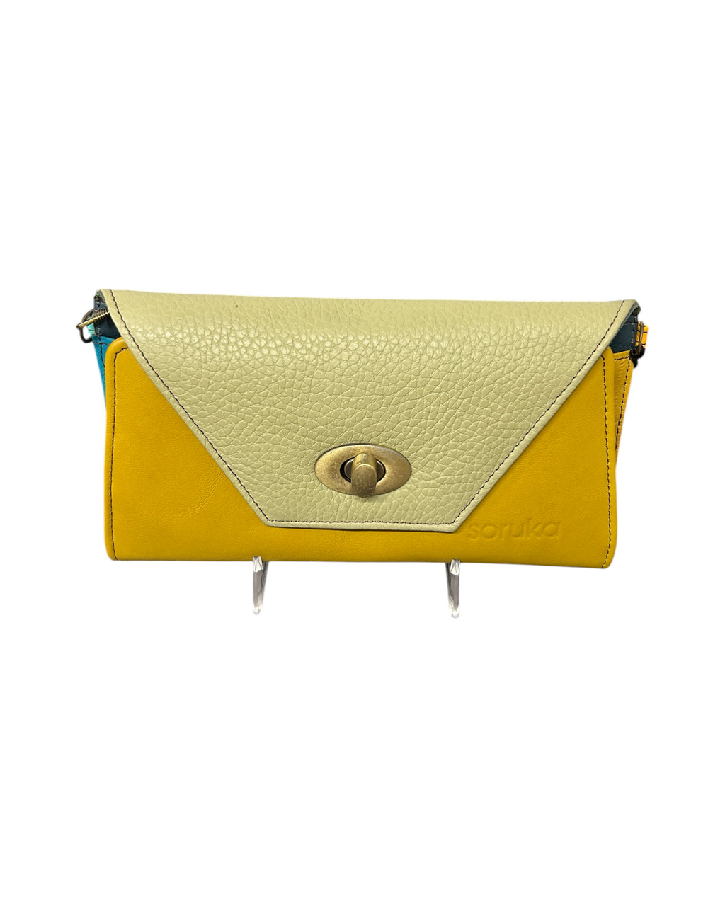 KADOU BOUTIQUE Soruka SECRET Clutch Wallet — detail close-up
