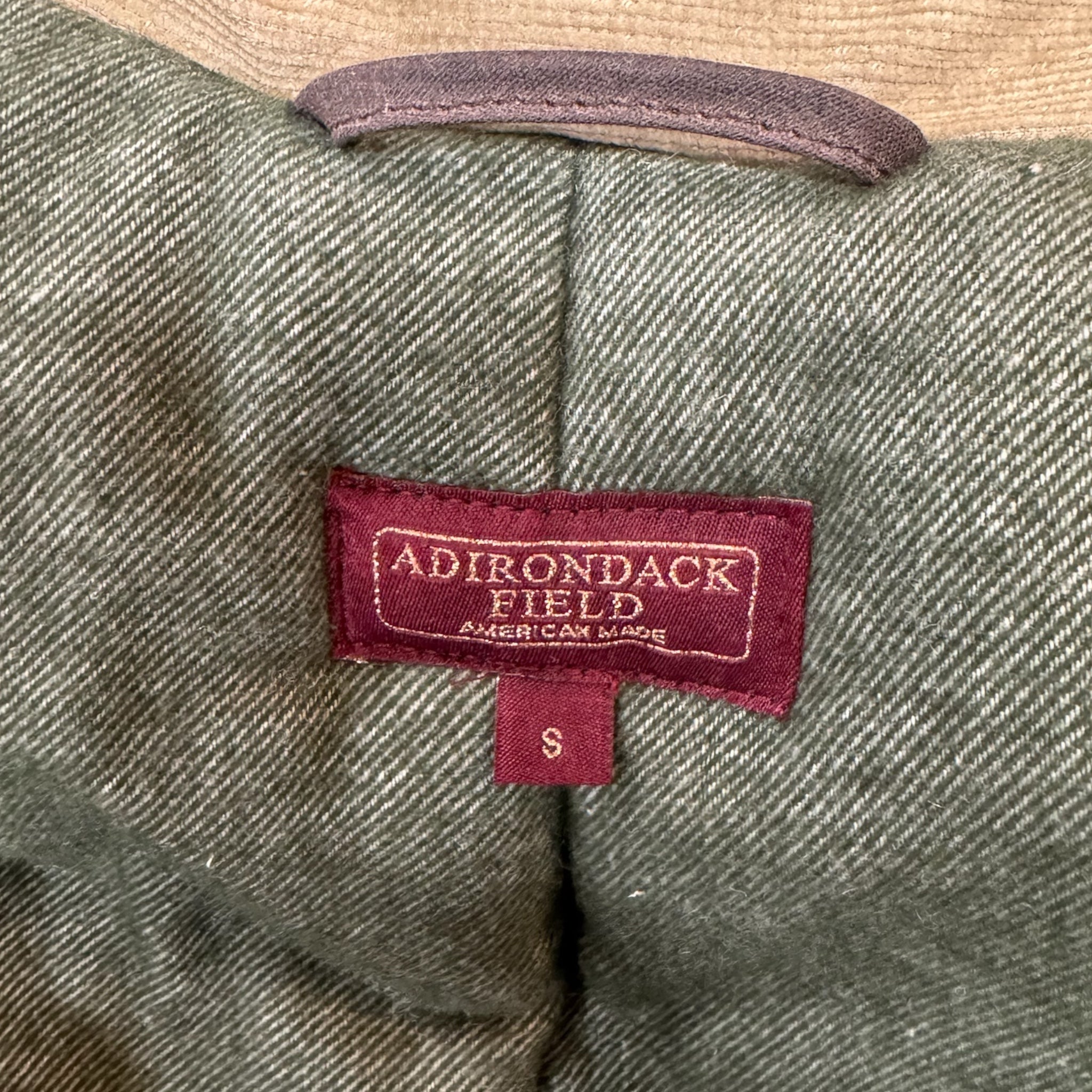 Adirondack Field Copperas  Waxed  Jacket (Chocolate) — texture detail