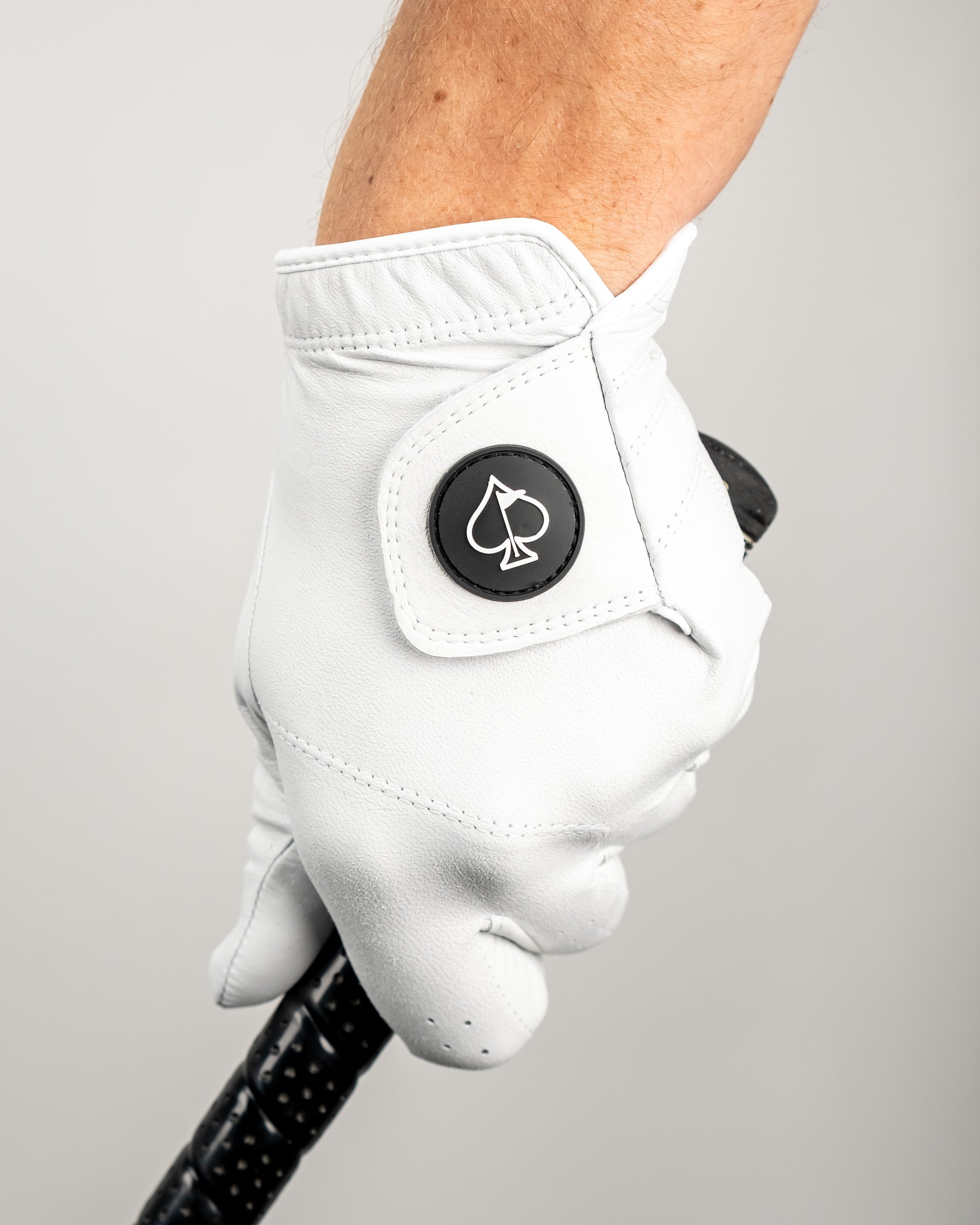 Pins and Aces Premium Tour Glove - Ghost White — color detail