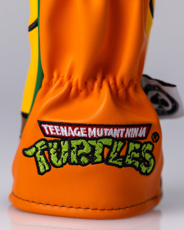 TMNT - Michelangelo Hybrid Cover – Pins and Aces, view 11