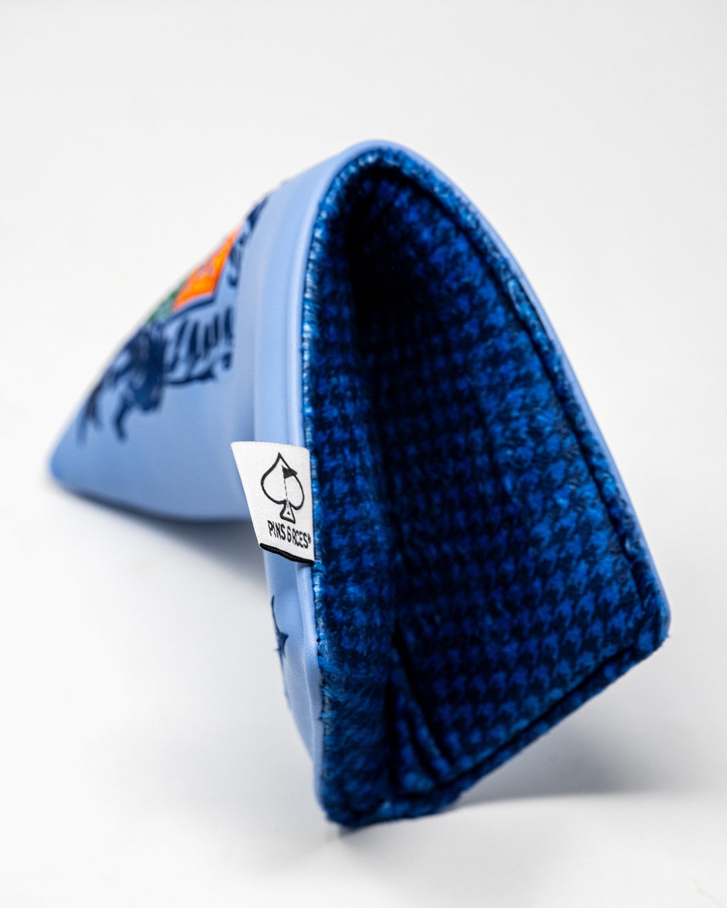 Pins and Aces Coat of Arms - Blade Putter Cover — alternative angle