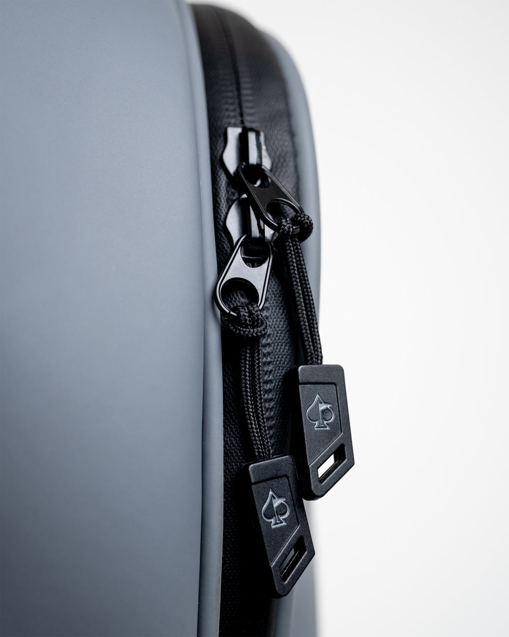 Pins and Aces Player Preferred™ Cart Bag - Flat Ash — color detail