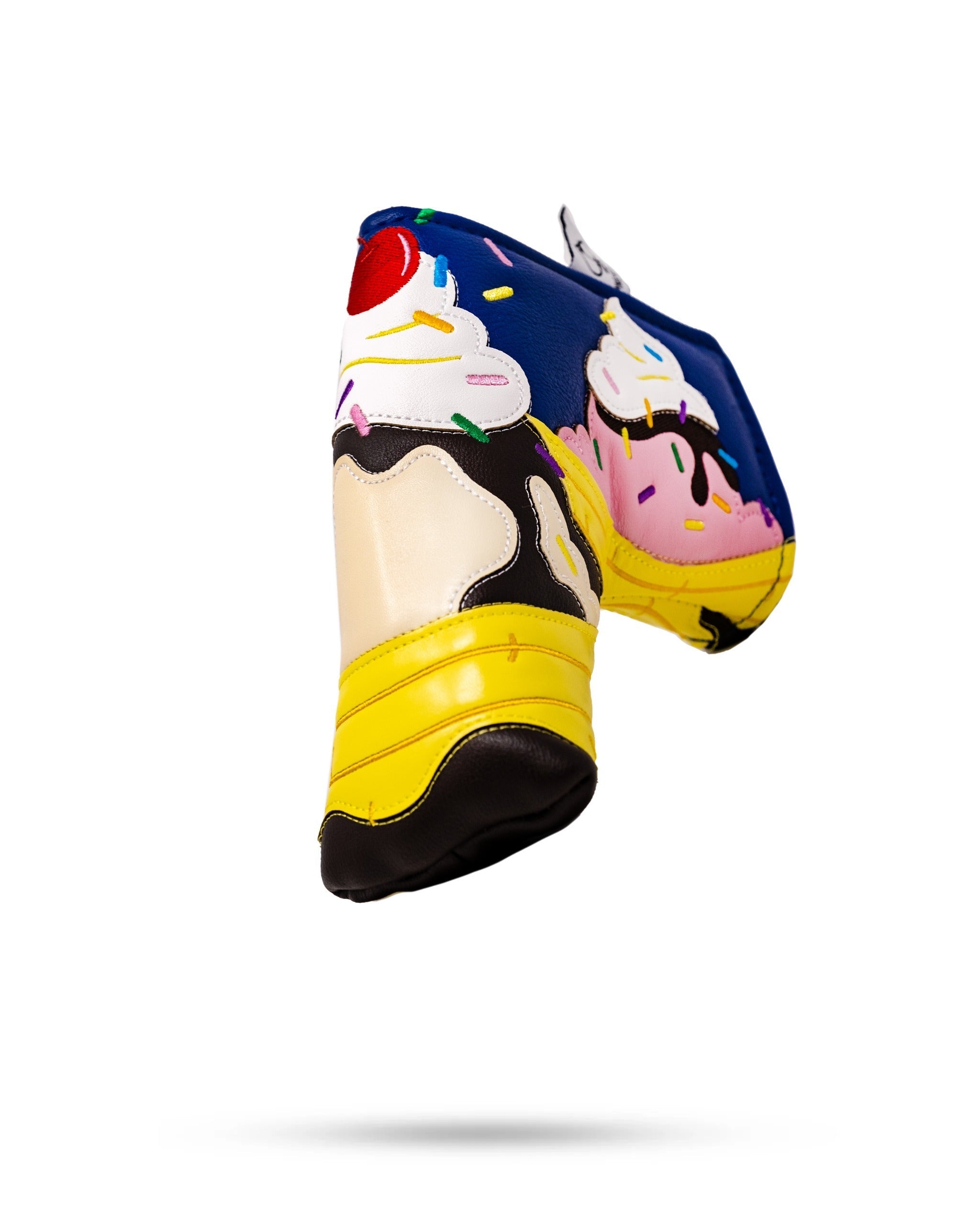 Pins and Aces Banana Split - Blade Putter Cover — detail close-up