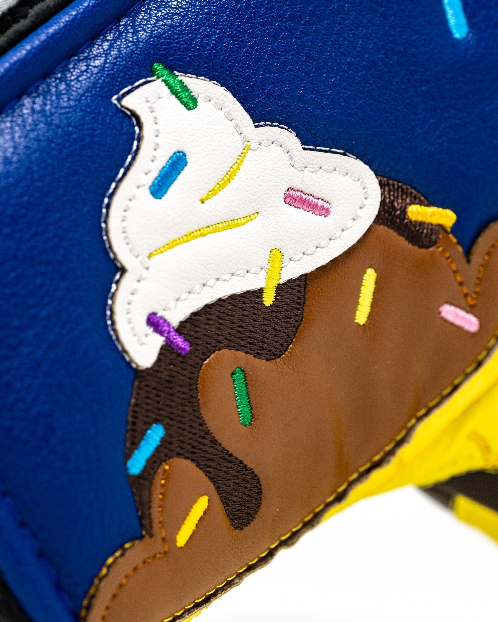 Pins and Aces Banana Split - Blade Putter Cover — packaging