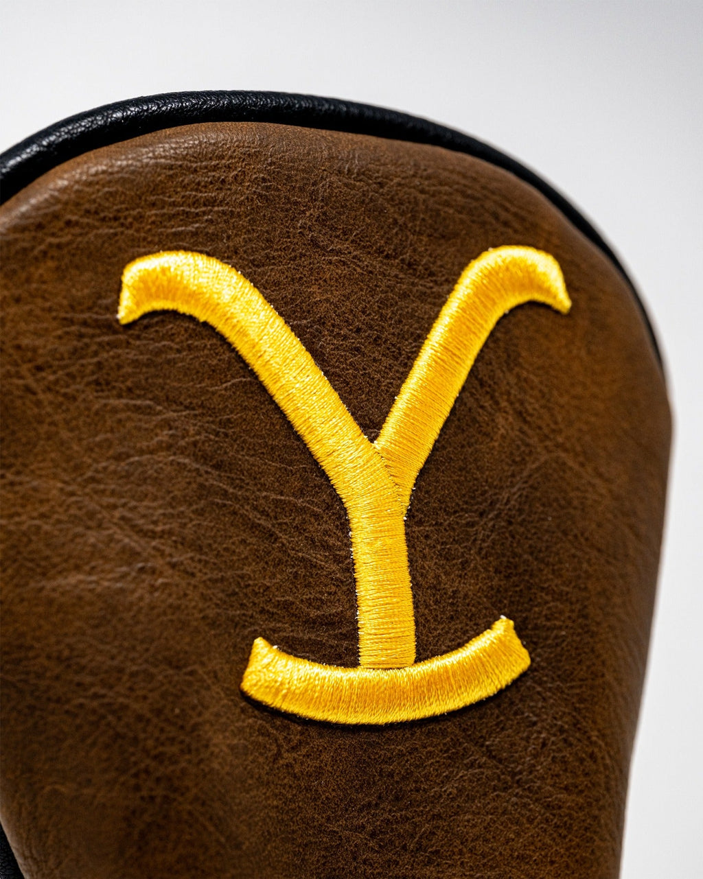Yellowstone Hybrid Cover – Pins and Aces, view 9
