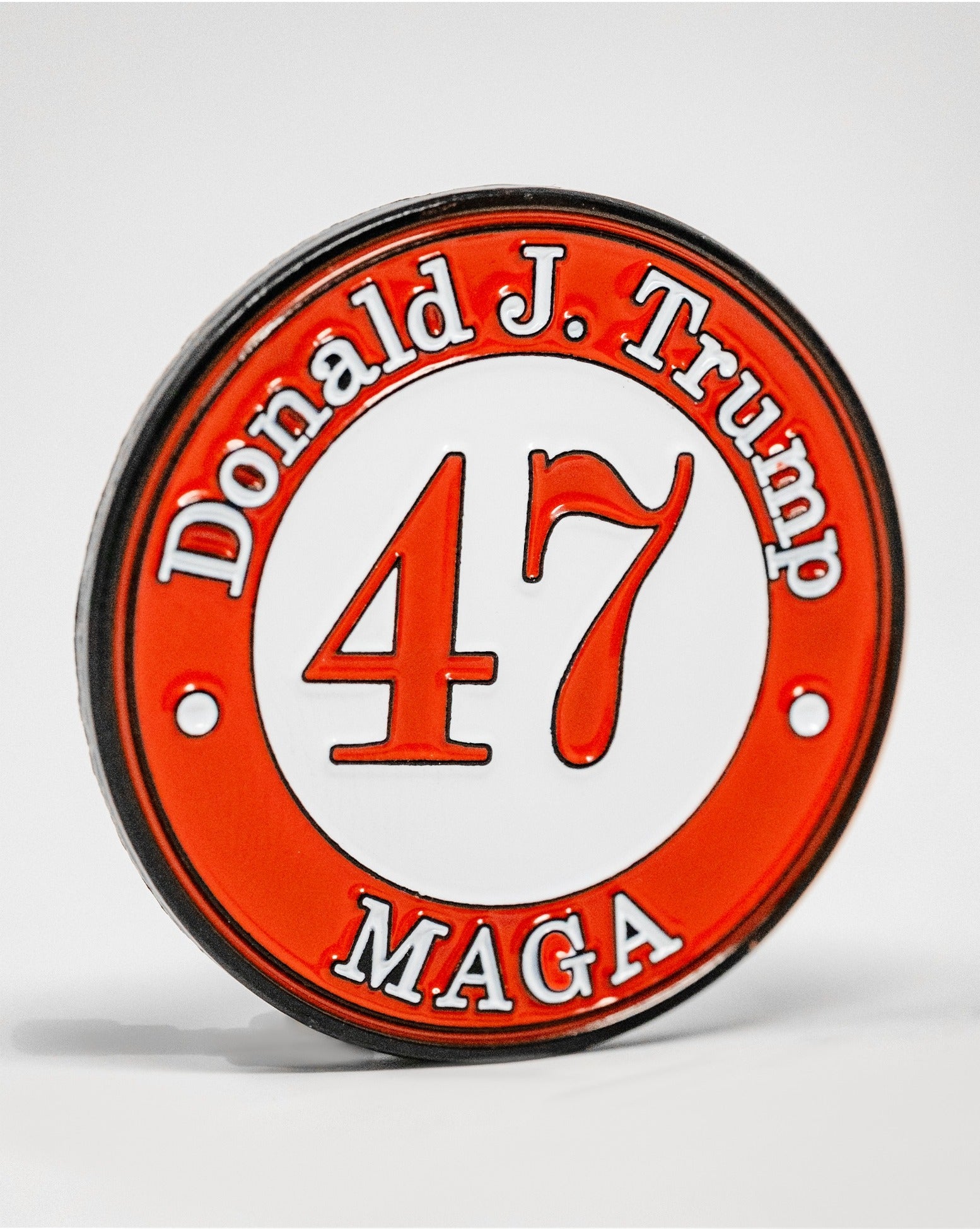 Pins and Aces 47 Ball Marker — side view