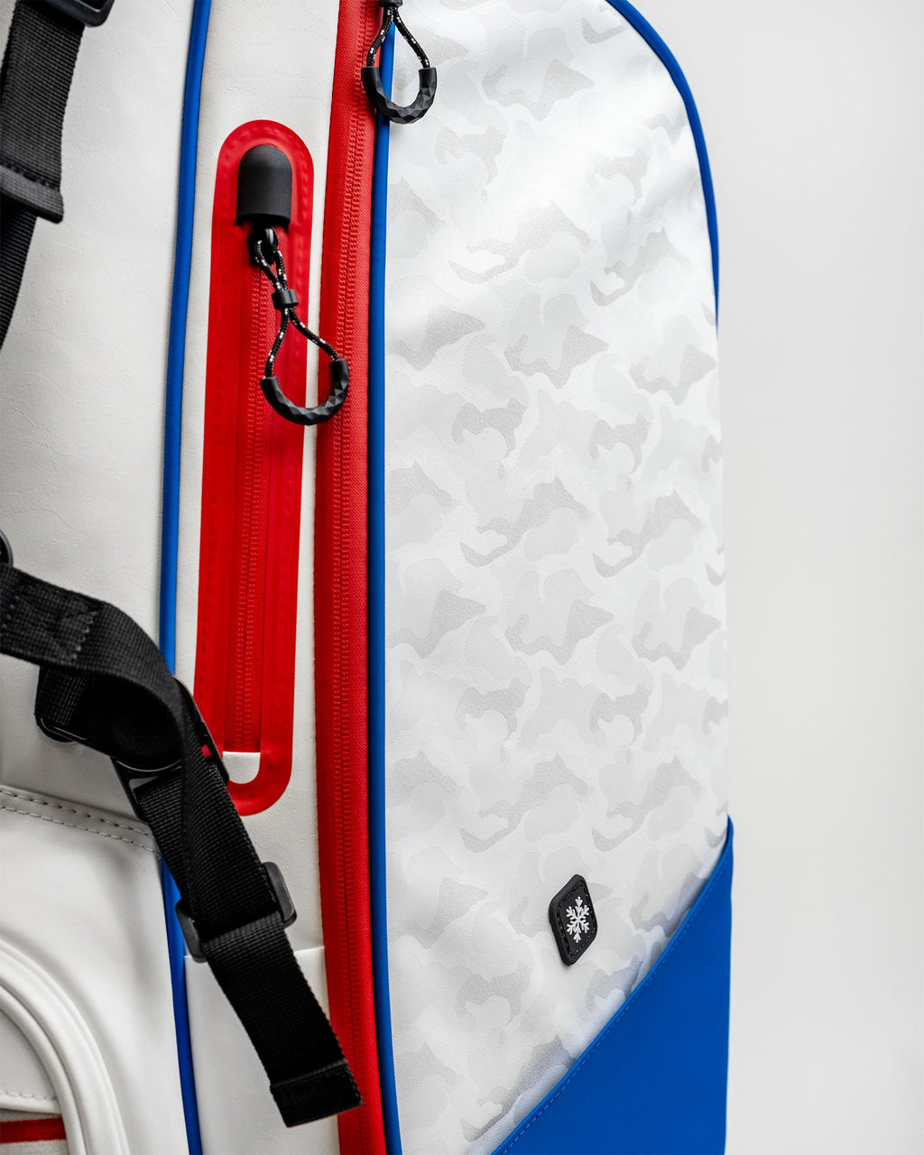 Pins and Aces Player Preferred™ Golf Bag - Golf of America — flat-lay composition