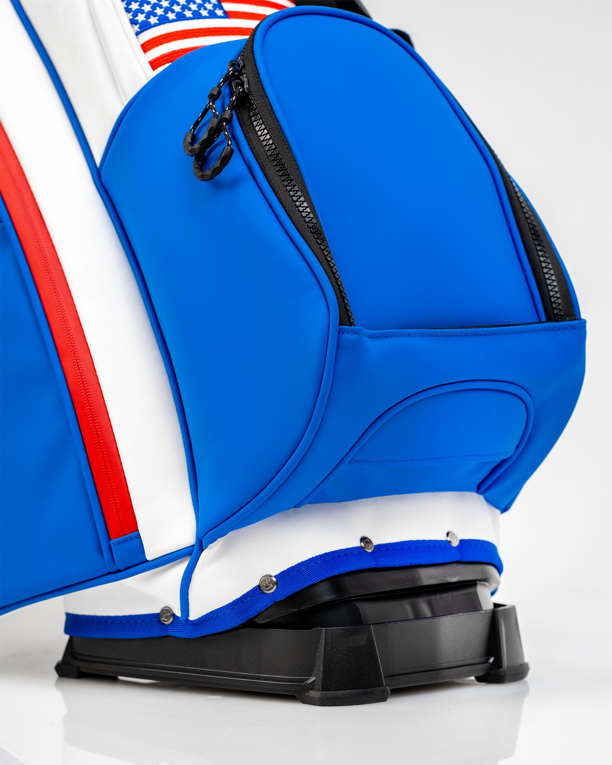 Pins and Aces Player Preferred™ Golf Bag - Golf of America — feature highlight