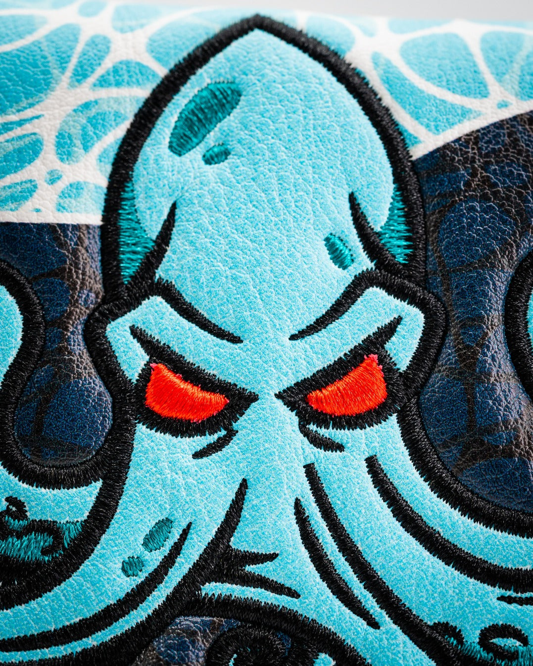 Pins and Aces Kraken - Mallet Putter Cover — feature highlight