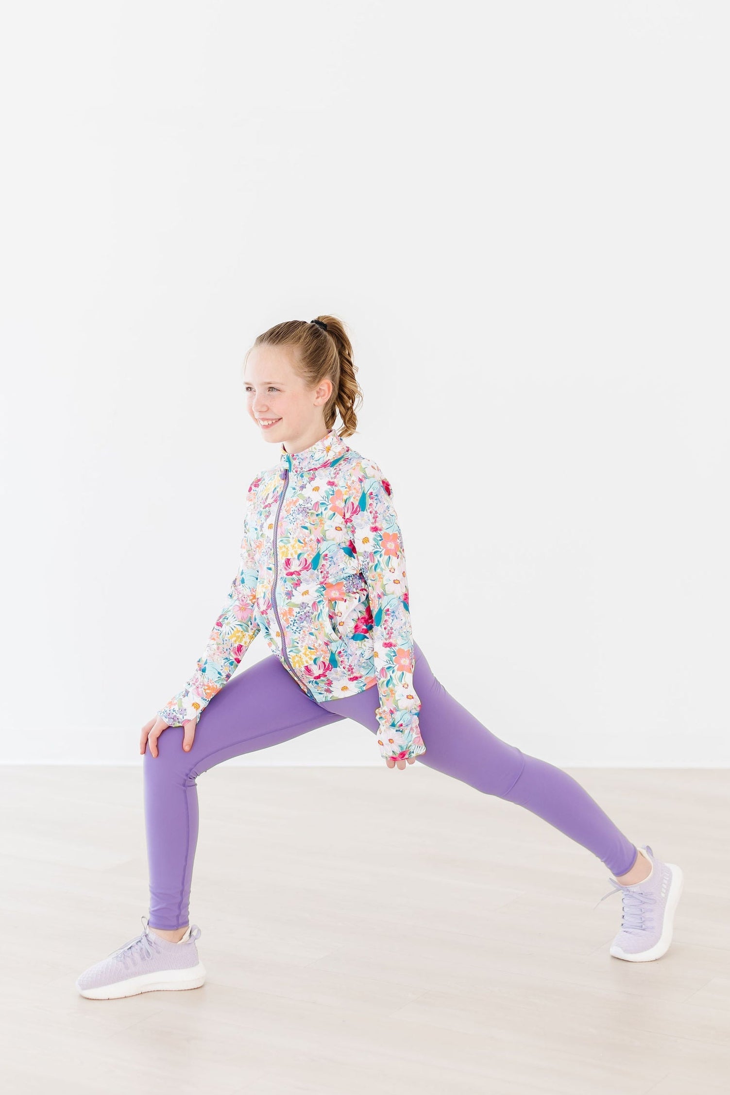 Mila & Rose ® SALE Playful Purple Active Legging — detail close-up