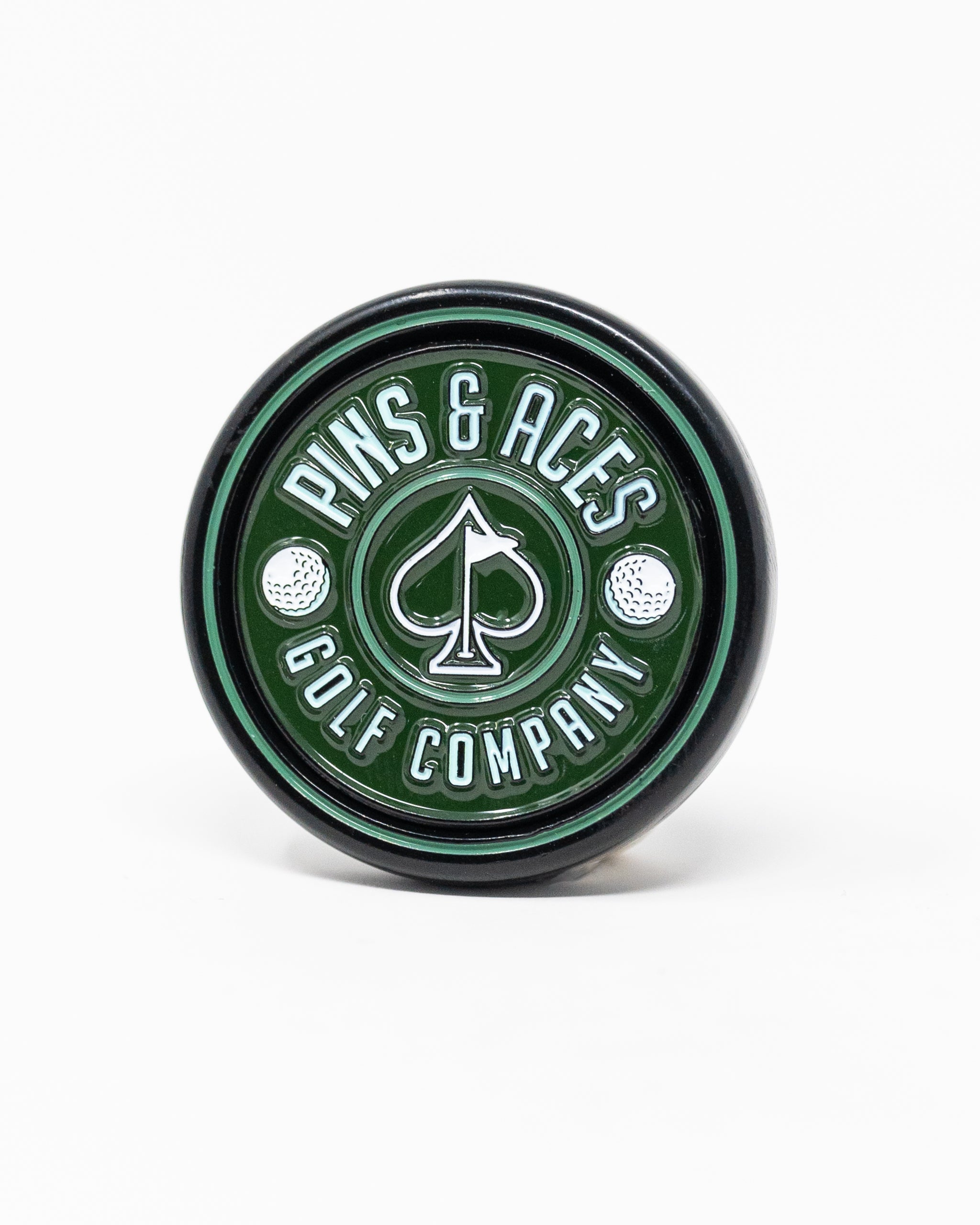 Pins and Aces Pop Out Medallion Ball Marker - Green — feature highlight