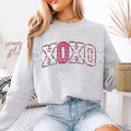 Pasimax Preppy Valentines Day Sweatshirt | XOXO Sweater | Women's Retro Valentine Crewneck | Aesthetic Preppy Valentine Outfi