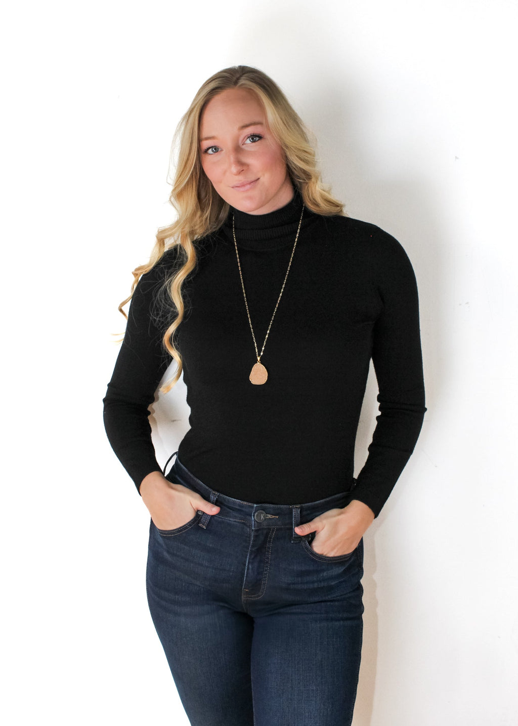 KADOU BOUTIQUE Solid Color Turtleneck Sweater — main product shot