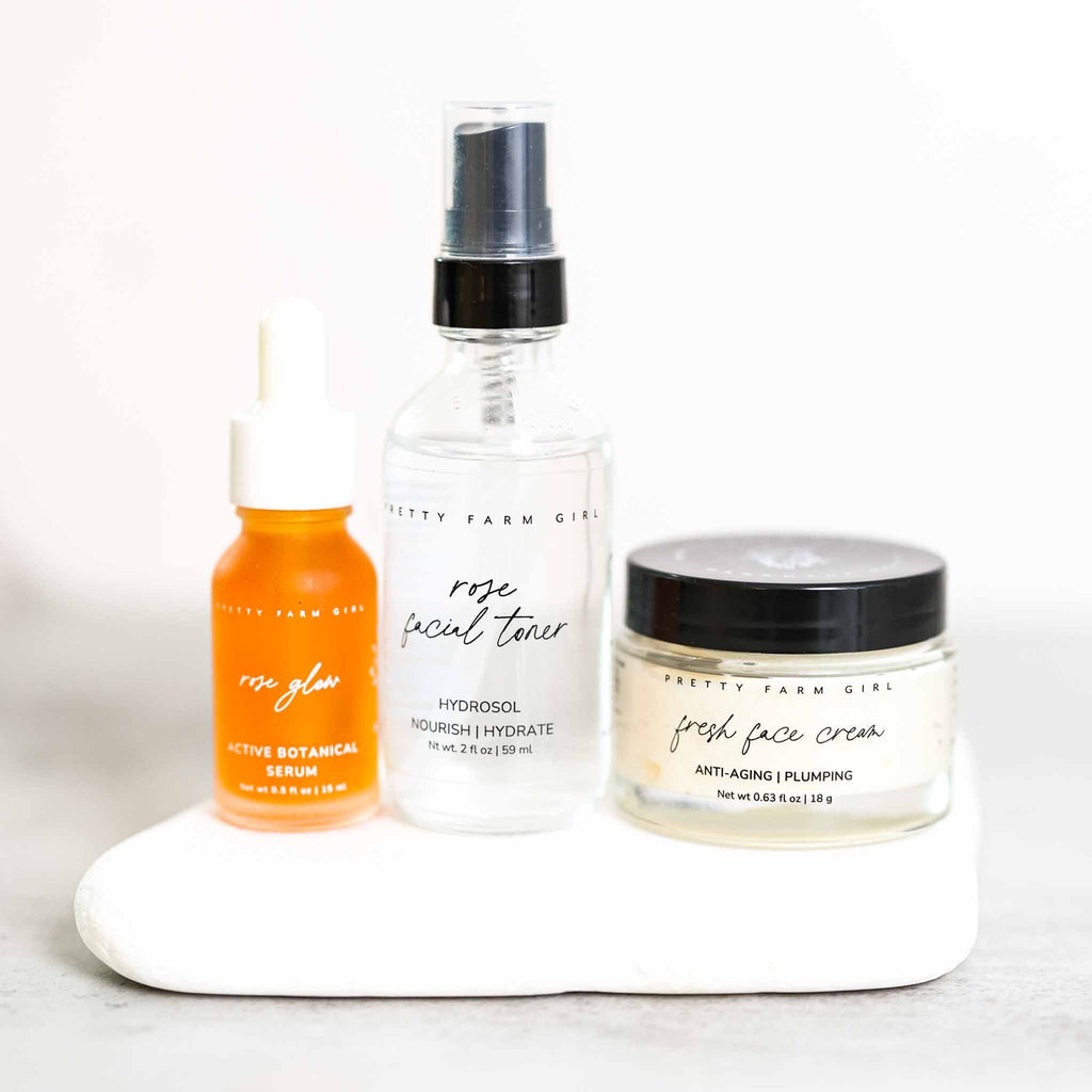 Pretty farm girl Radiance Glow Kit — detail close-up