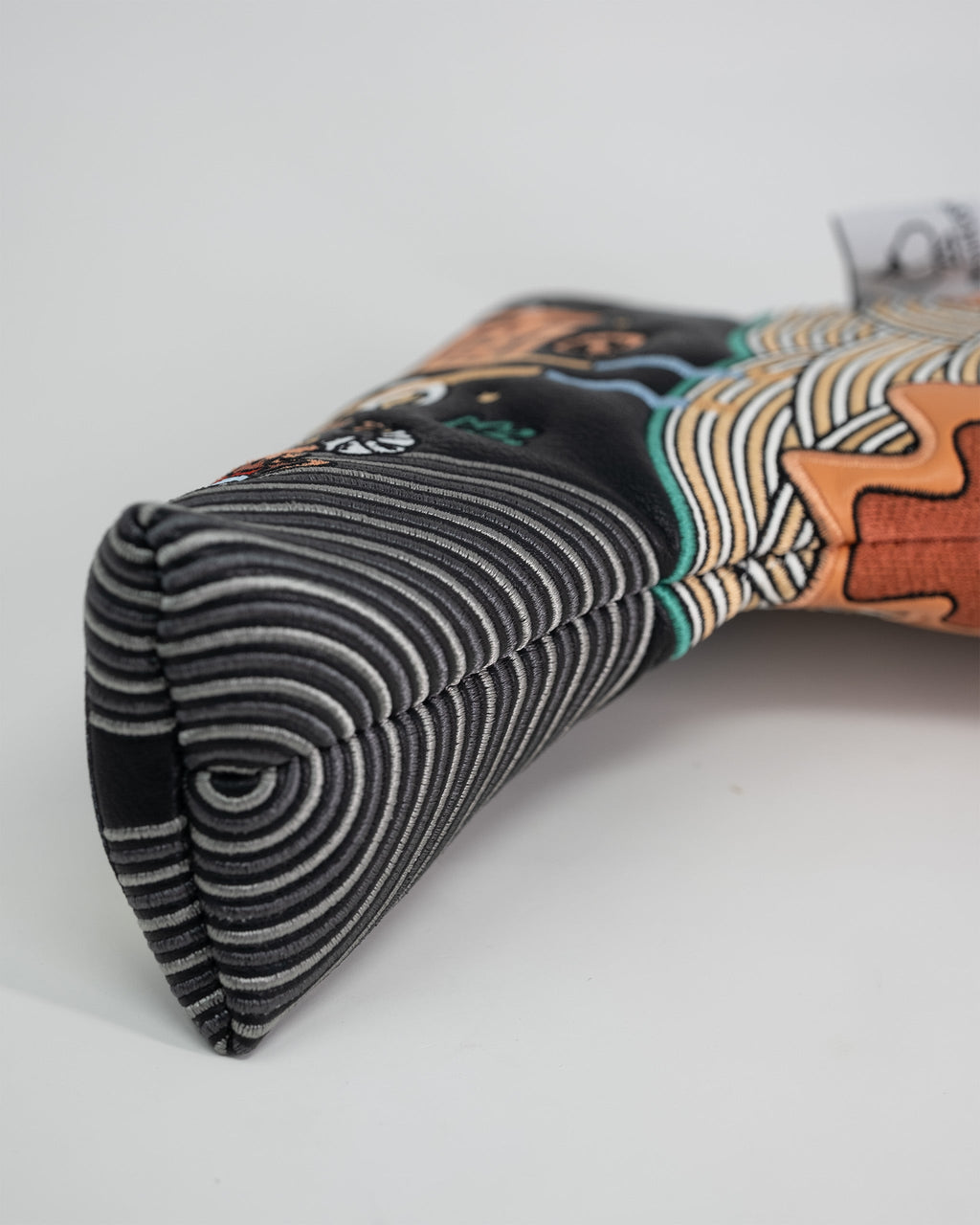 Pins and Aces Ramen - Blade Putter Cover — feature highlight