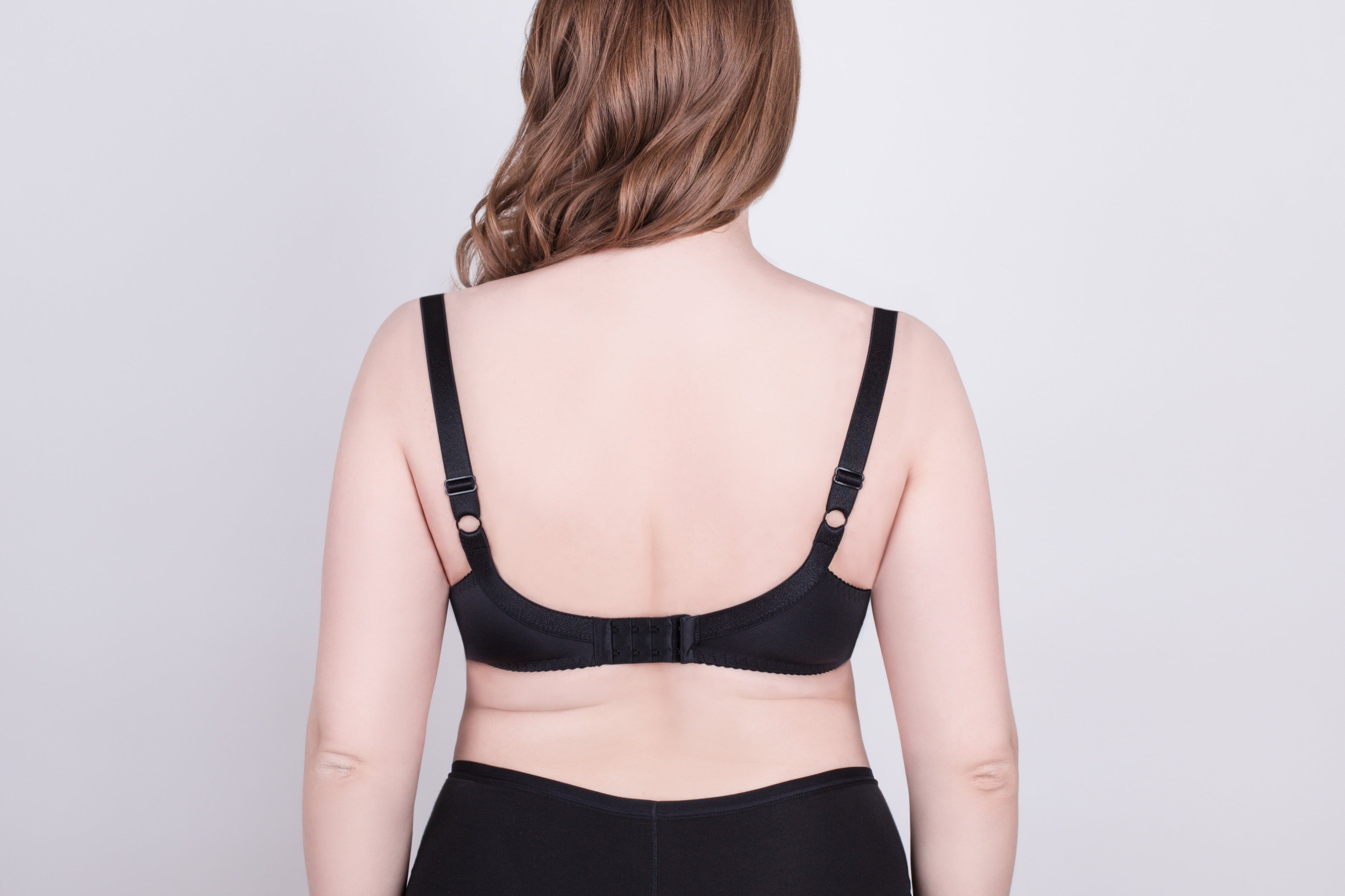 TheRanok.com Bra Milavitsa 112830 - Elastic Lace, Underwired with Triple Segment Cups — lifestyle context
