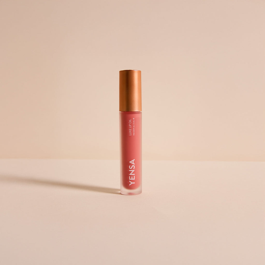 YENSA Luxe Lip Nourishing Oil with Hyaluronic + Vitamin E — fabric or material detail