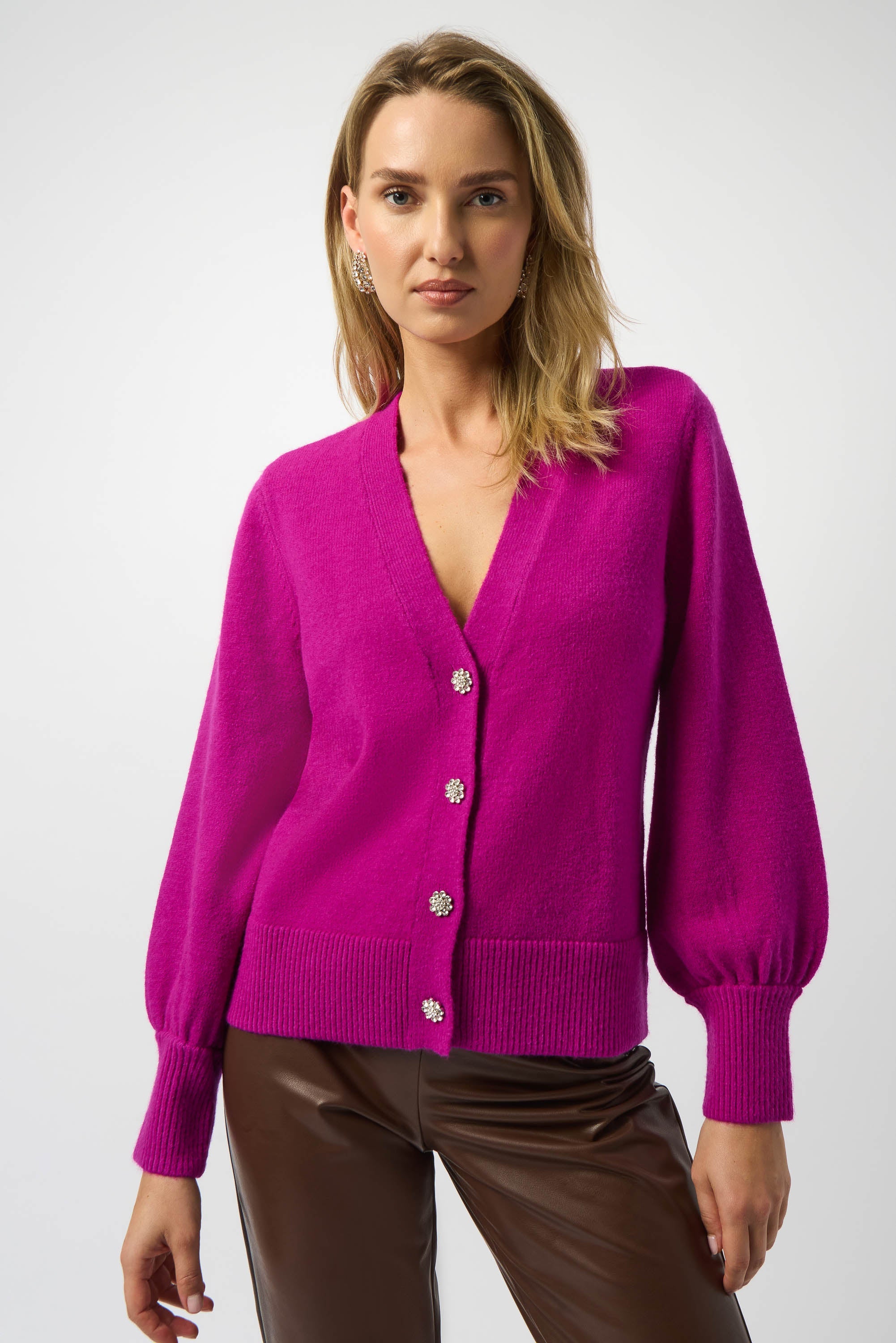 KADOU BOUTIQUE Rhinestone Button Sweater - 253906 — main product shot