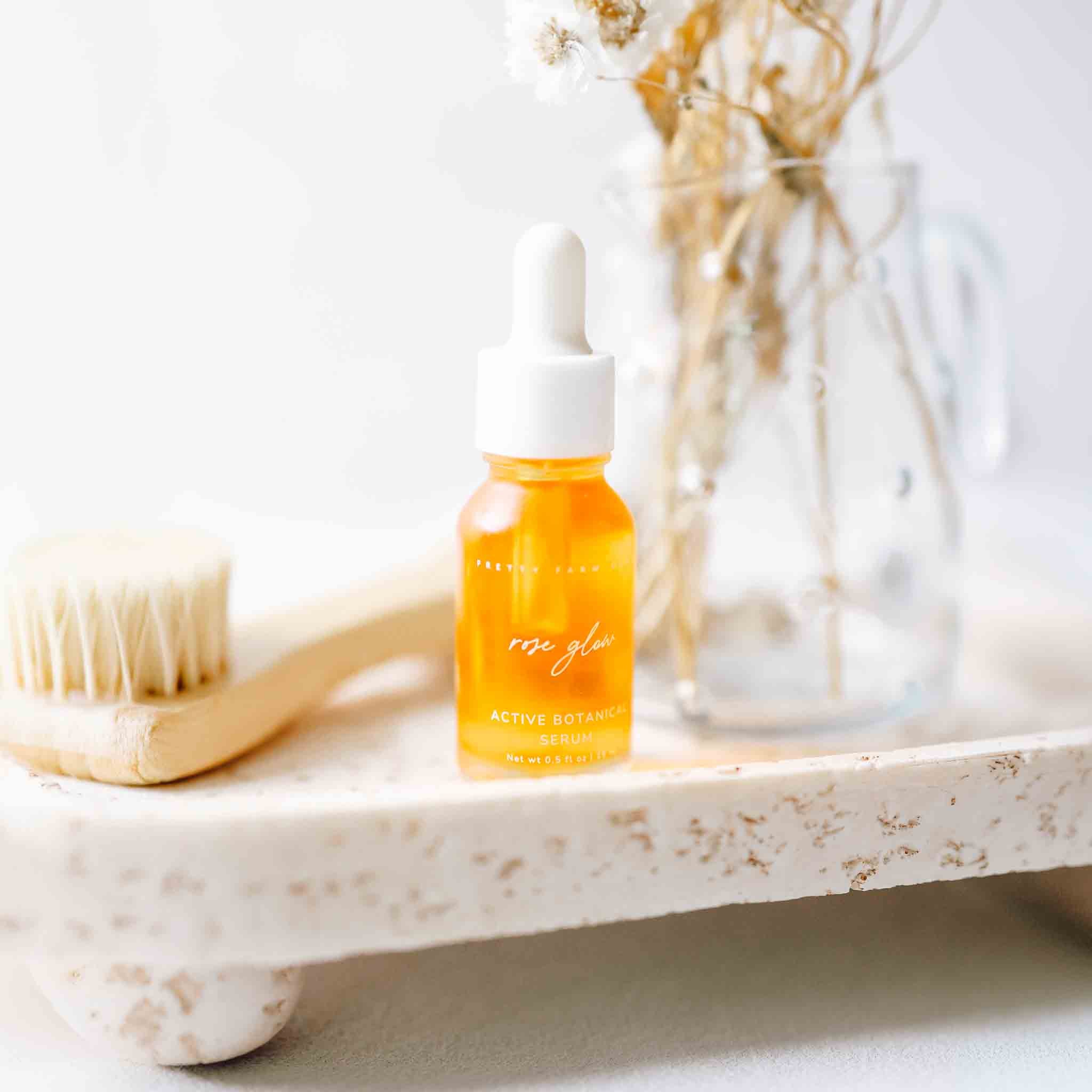 Pretty farm girl Rose Glow Anti-Aging Face Serum — side view