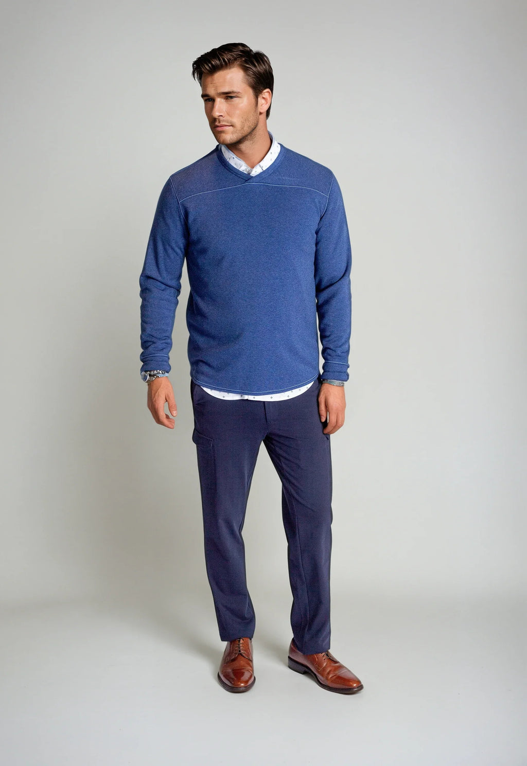 Buki Rugvee Pullover V-Neck Sweatshirt - Tokyo Blue — side view