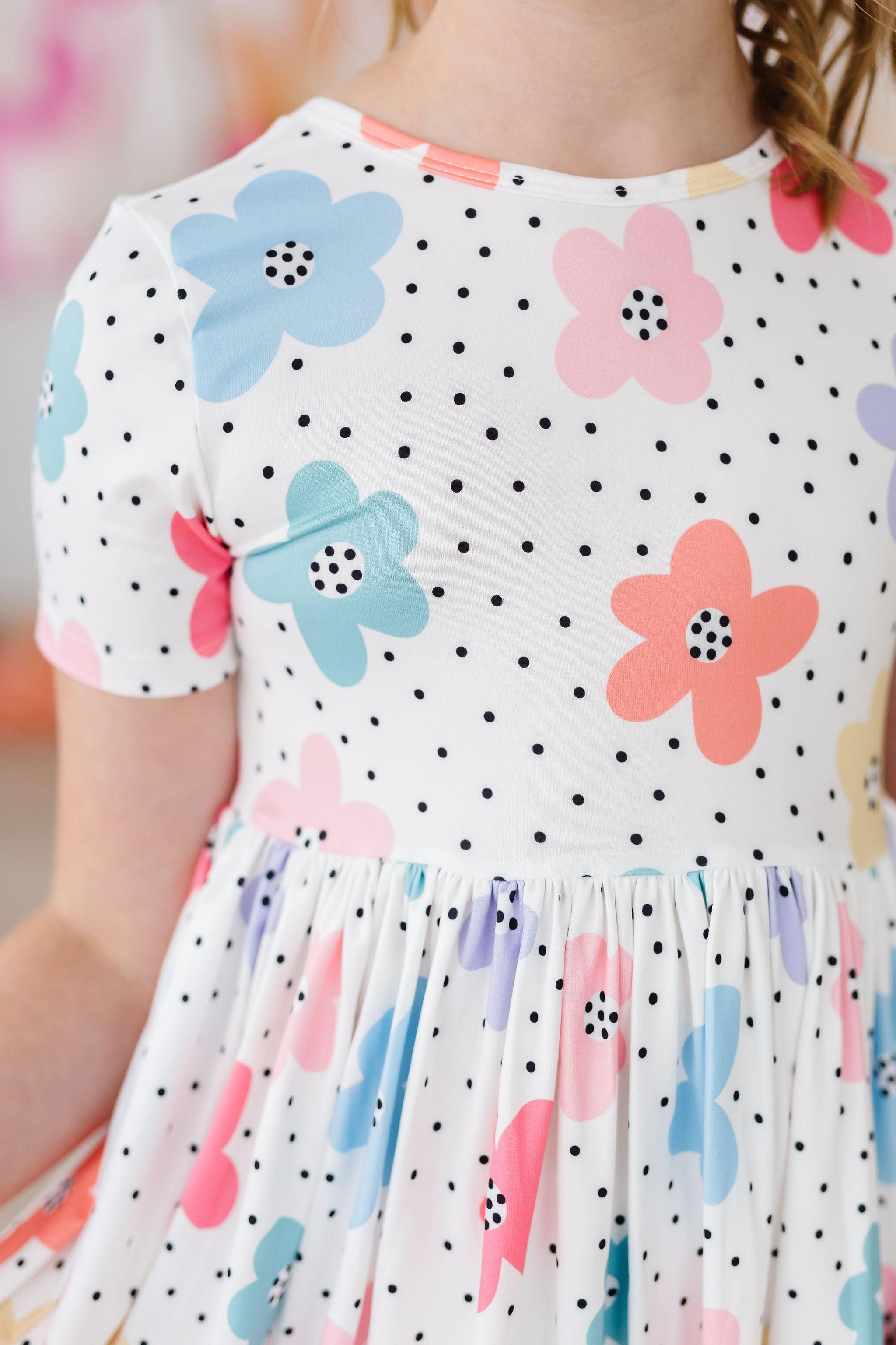 Mila & Rose ® Dots & Daisies S/S Pocket Twirl Dress — detail close-up