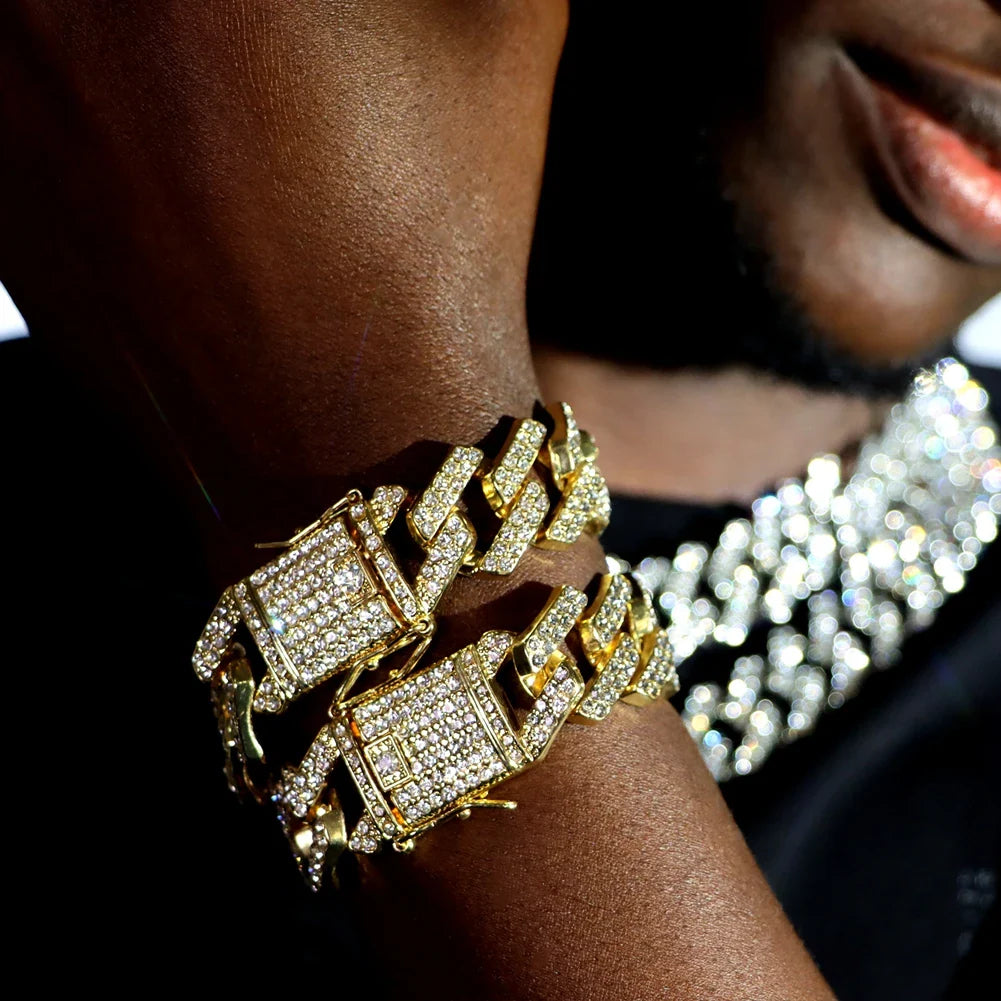 SORI STYLE 14MM Cuban Link Chain Bracelet — lifestyle context
