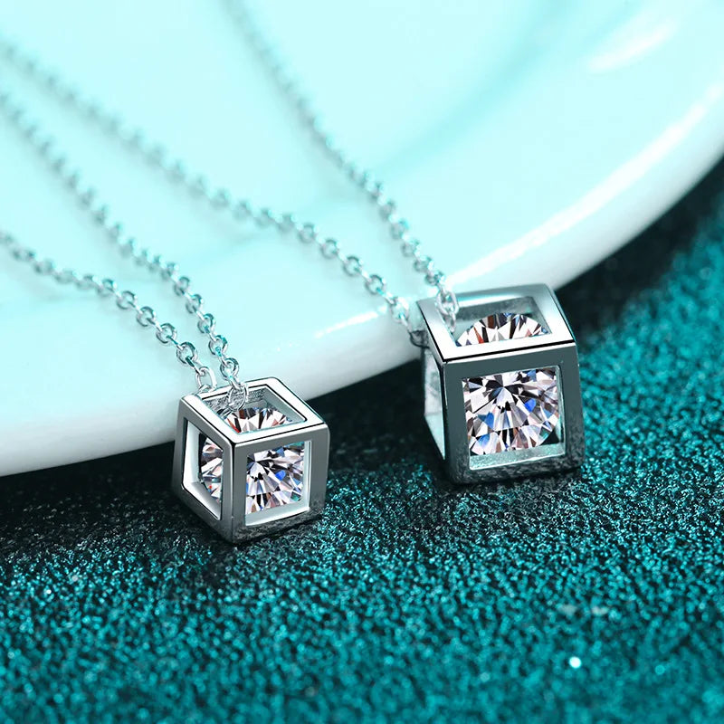 SORI STYLE S925 Sterling Silver 1CT Moissanite Square Pendant Necklace — side view