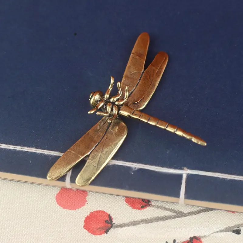 Perfecsy Vintage Brass Dragonfly Figurine - Antique-Style Home & Office Desk Decor, Creative Tea Pet Collectible — back view