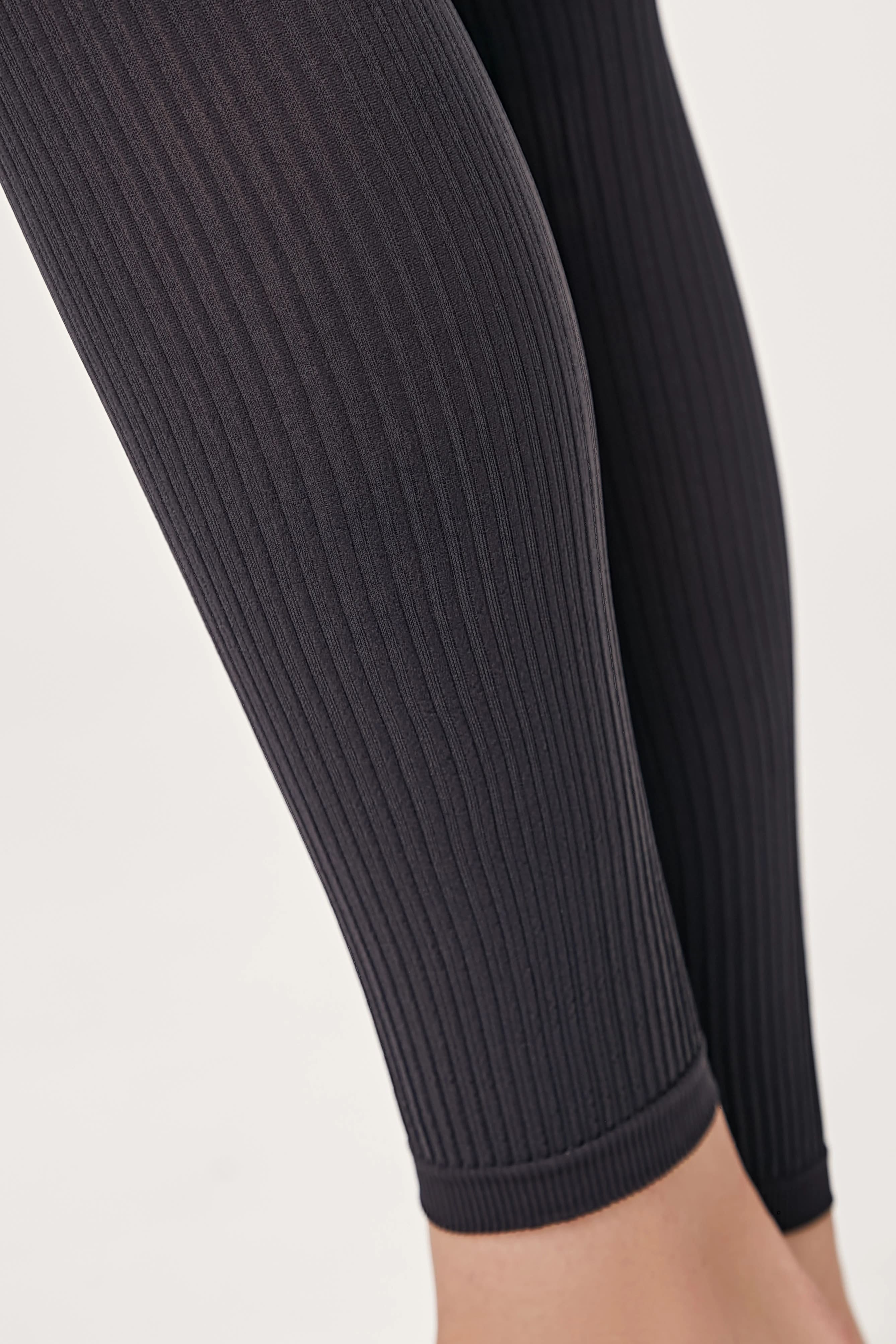 TheRanok.com Fantasy Leggings Conte Casual 100 Den - Matte Finish — fabric or material detail