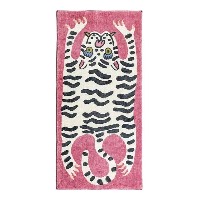 Perfecsy VIKAMA Cartoon Leopard Carpet For Cooling And Warmth, Home Decoration, Bedroom Plush Floor Mat, Living Room Rest Are