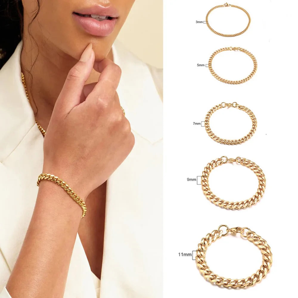 SORI STYLE Chain Bangle Bracelet — detail close-up