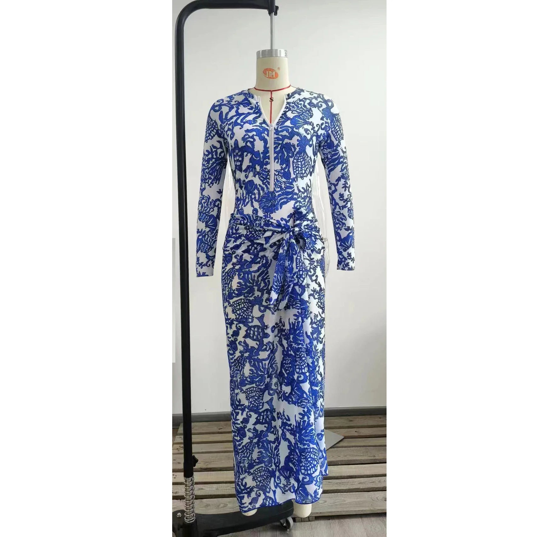 WAVECHO Women's Long Sleeve Zip Front One Piece Swimsuit Floral