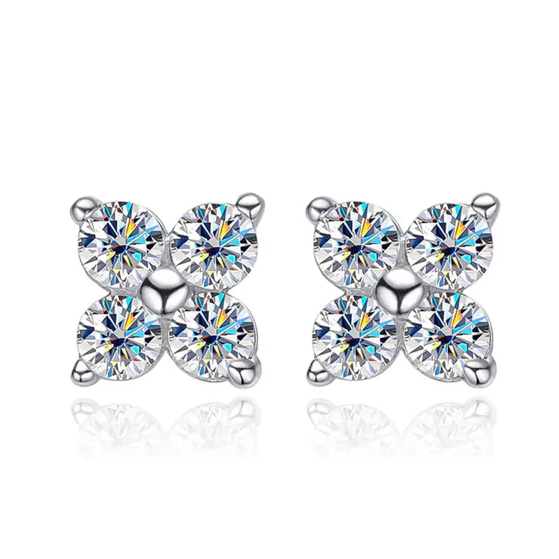 VVS1 D Round Moissanite Stud Earrings