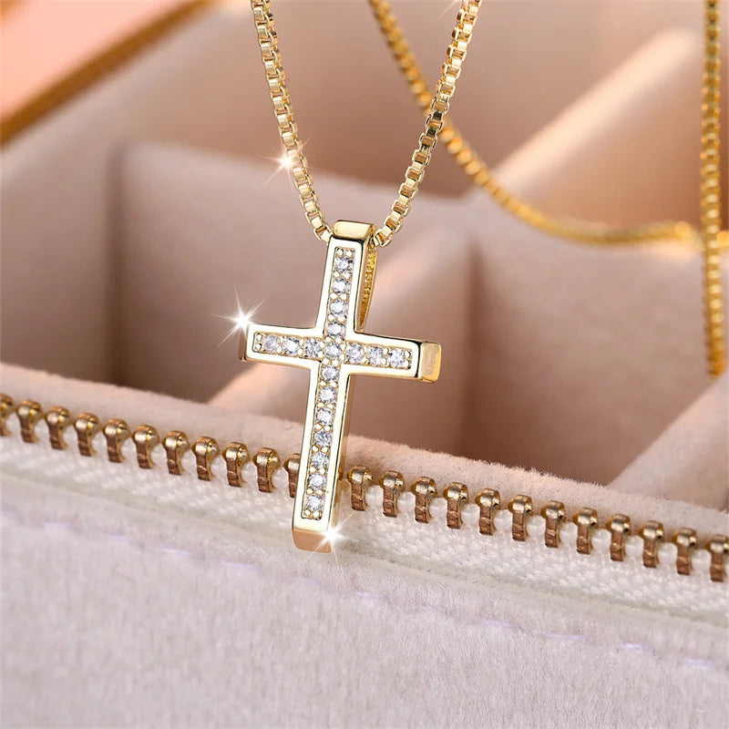 MyClosetAid Cross Pendant Clavicle Necklaces — side view